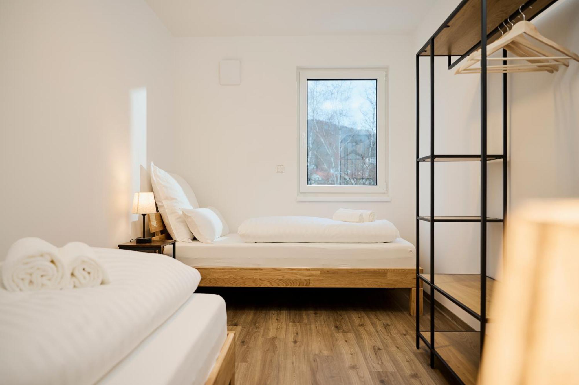 Moderne Apartments Mit Highspeed-Wlan Und Gratis-Tiefgarage Ihr Perfekter Rueckzugsort Nahe Dem Zentrum Und Der Therme I Barrierearm Бад Кисинген Екстериор снимка