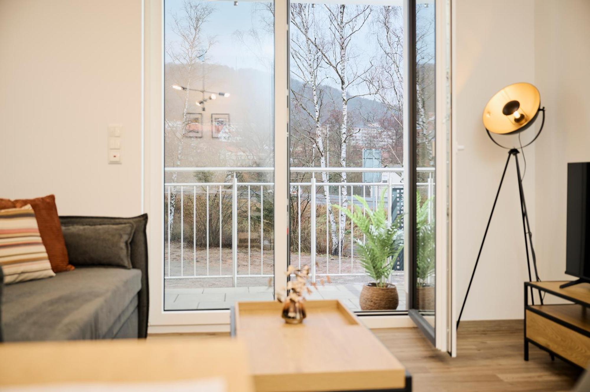 Moderne Apartments Mit Highspeed-Wlan Und Gratis-Tiefgarage Ihr Perfekter Rueckzugsort Nahe Dem Zentrum Und Der Therme I Barrierearm Бад Кисинген Екстериор снимка